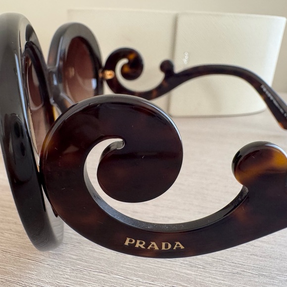 Prada Round Sunglasses - Picture 4 of 8